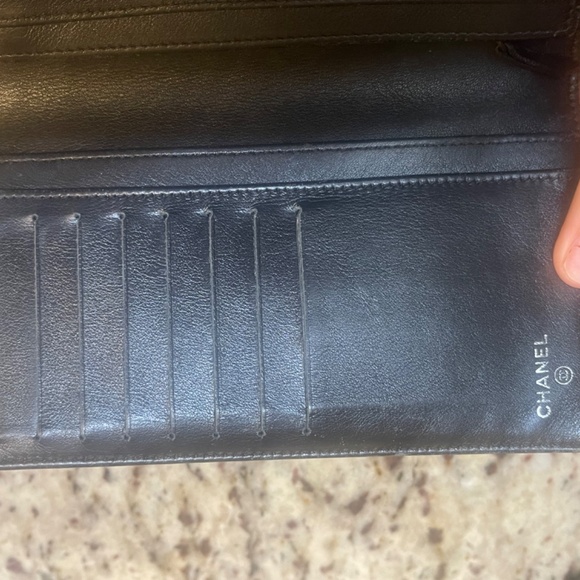 Chanel Patent Camellia Wallet - Picture 5 of 7